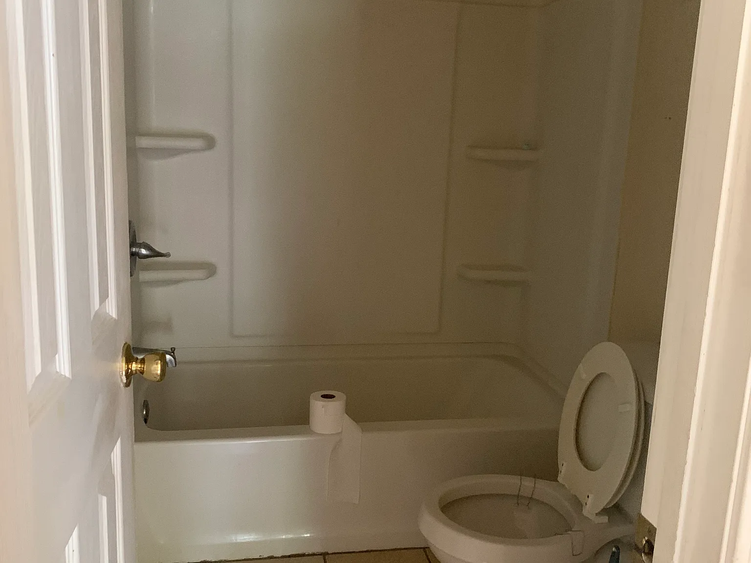 2 bed, 768 sqft, $1,275 — Photo 4