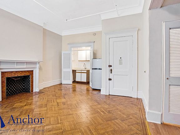 2nd image of 8 W 87th St #1A
