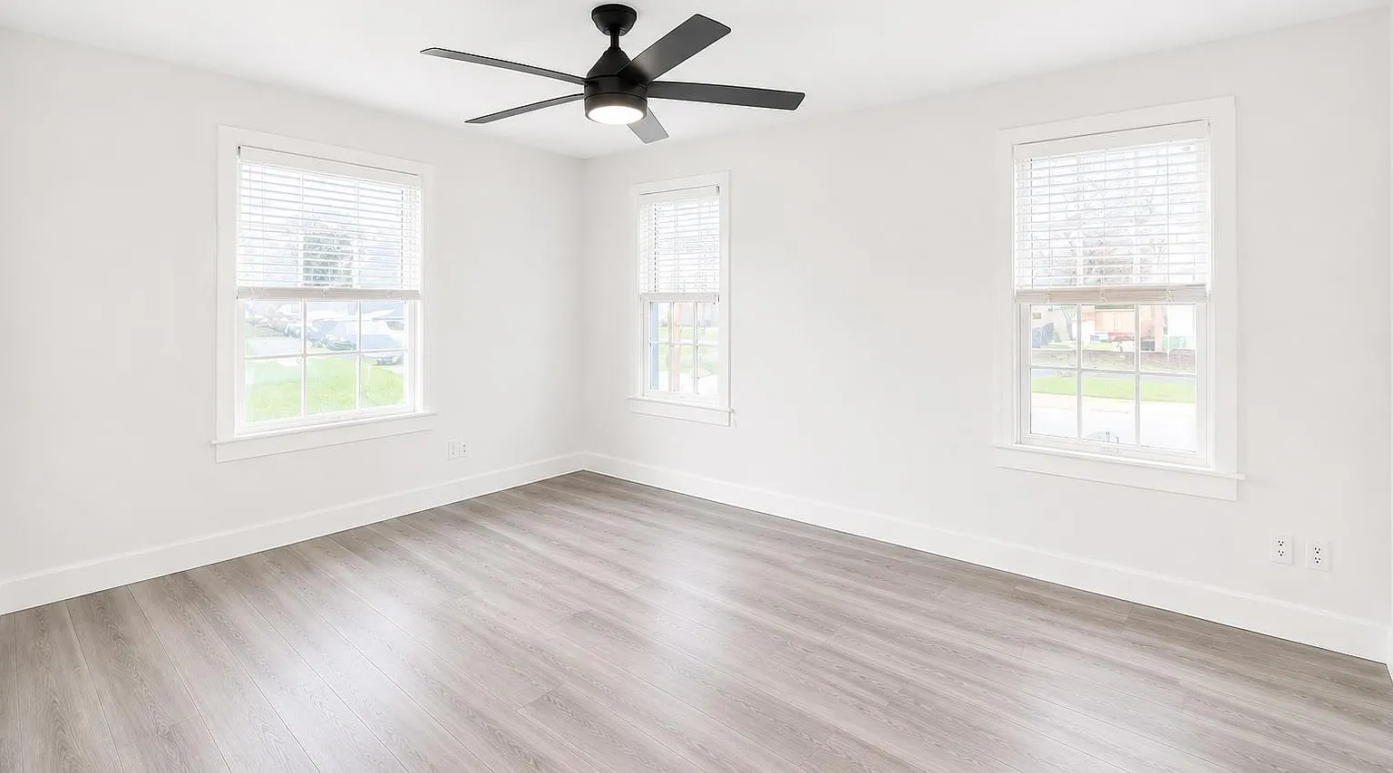 5 bed, 3.0 bath, 1600 sqft, $8,995 — Photo 4