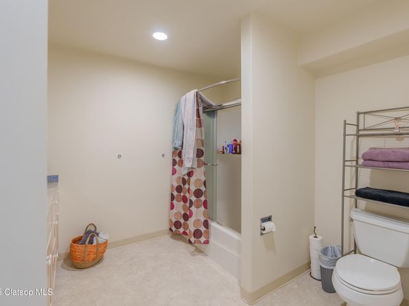 3180 Sunset Blvd, Seaside, OR 97138
