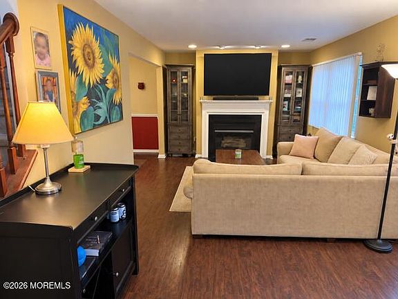 4th image of 203 Crooked Stick Court