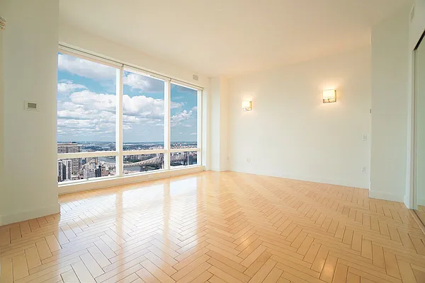 Rented by Renetta Real Estate | media 17