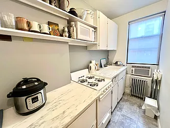 Rented by Nolita Group