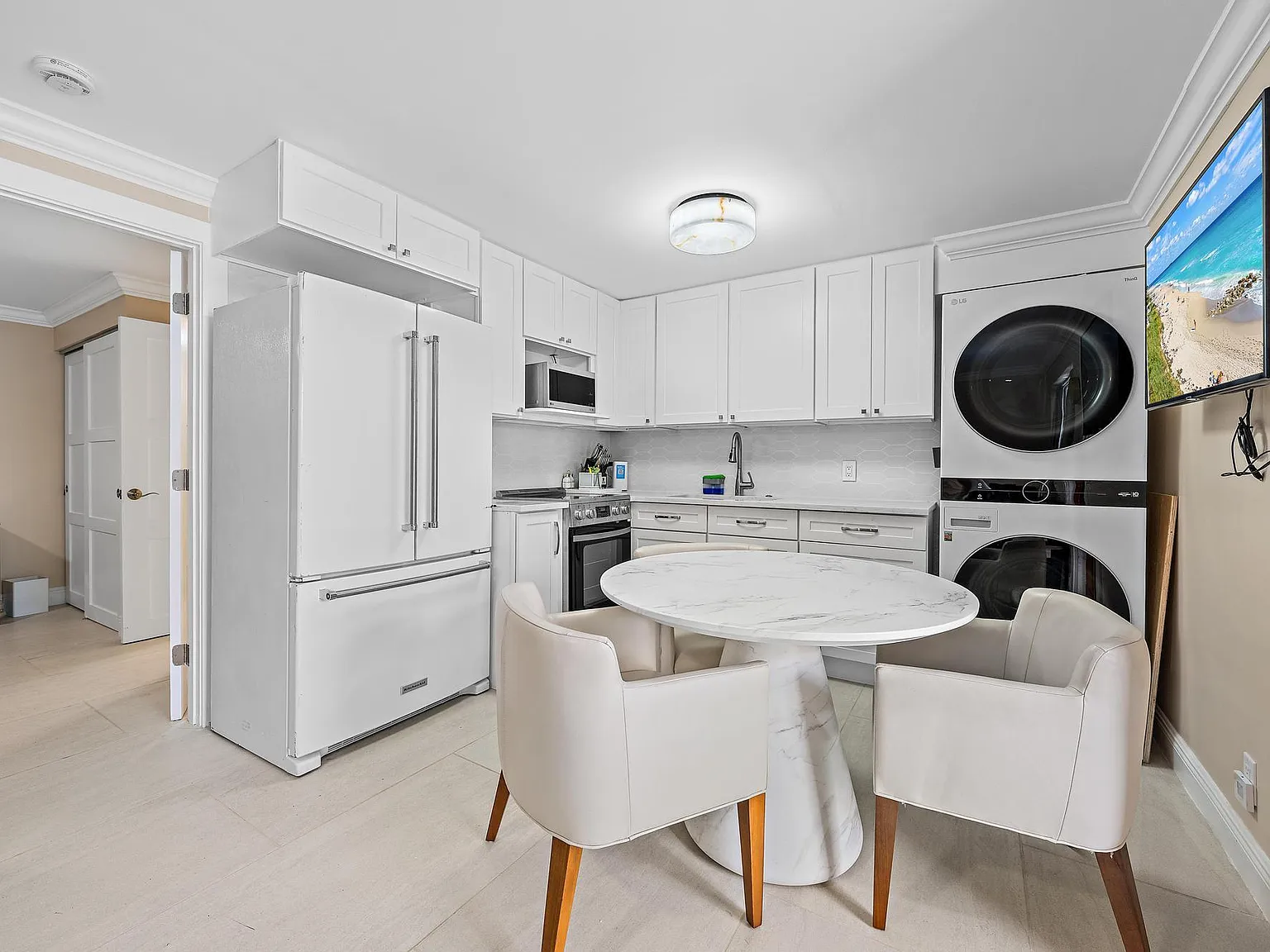1 bed, 1.0 bath, 528 sqft, $2,250 — Photo 2