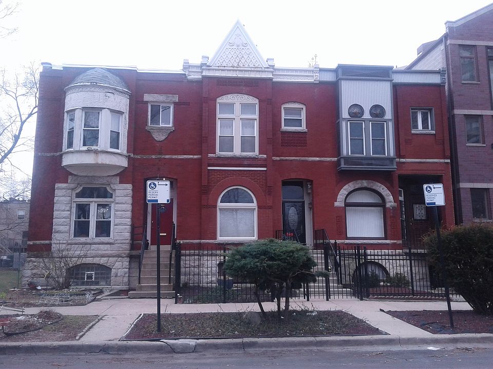 1st image of 429 E 41st St