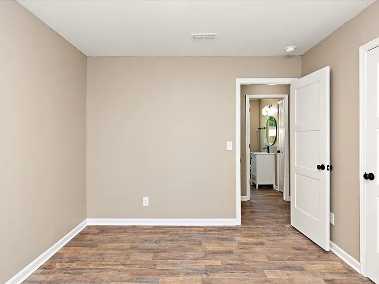 309 Rickenbacker Dr — Photo 15