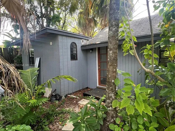 411 SW 1st St, Florida City, FL 33034