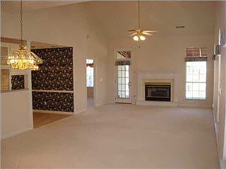 1st image of 6705 Willow Trace Dr