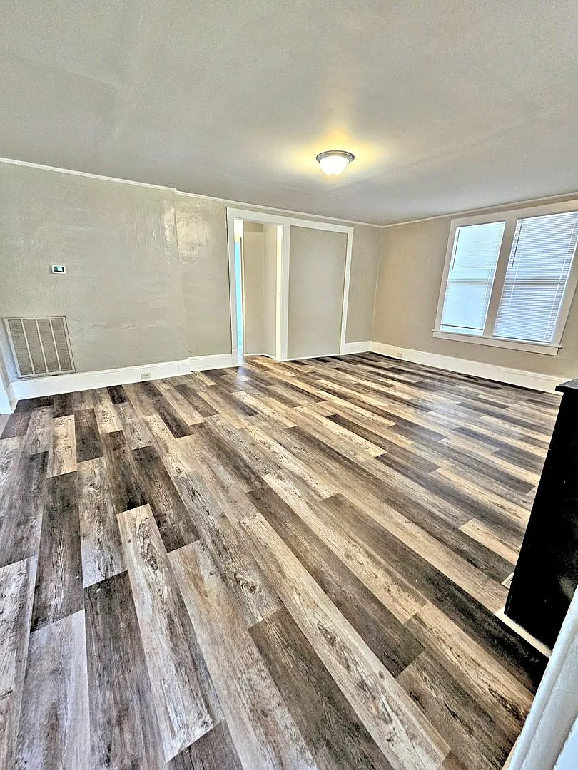 House For Rent - Decatur — Photo 2