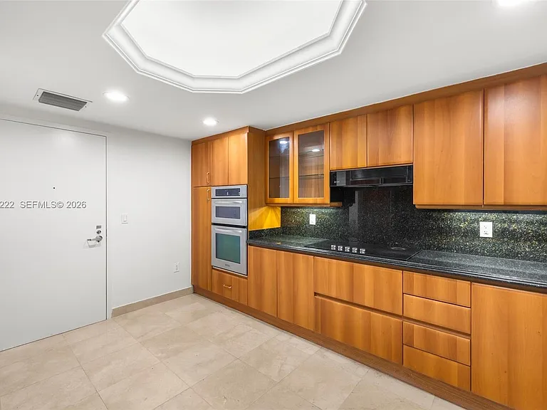 9559 Collins Ave #S9-D — Photo 6