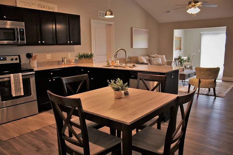 2 bed, 1264 sqft, $1,849 — Photo 2