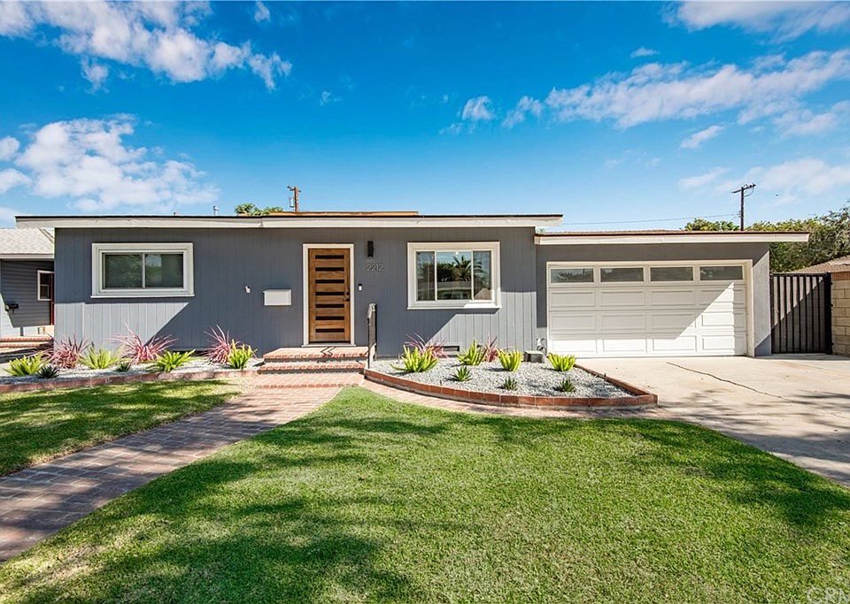1st image of 2212 Lomina Ave