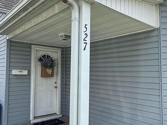 3rd image of 527 E High St