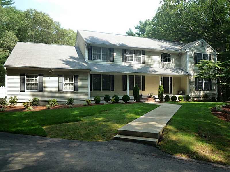 1st image of 25 Summit Farm Dr