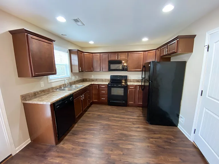 863 Blue Spruce Way #863 — Photo 8