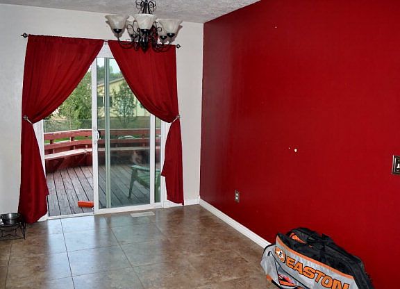 5th image of 300 N Crimson Dr