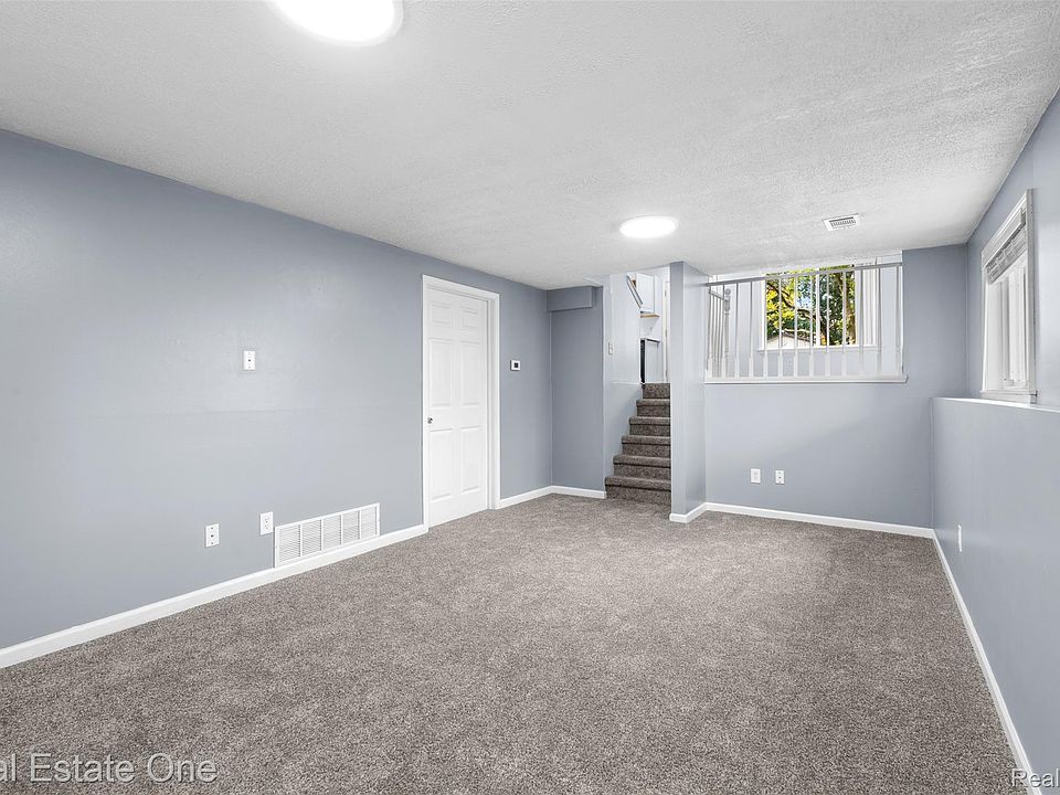 718 Miller Rd, photo 25