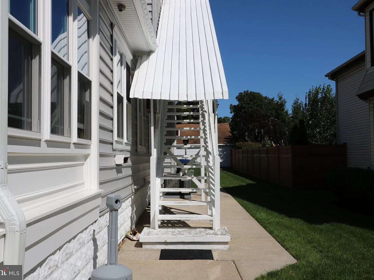 2 bed, 2.0 bath, $2,500 — Photo 1