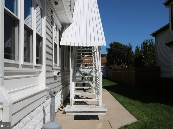 136 Morrison Ave, Hightstown, NJ 08520