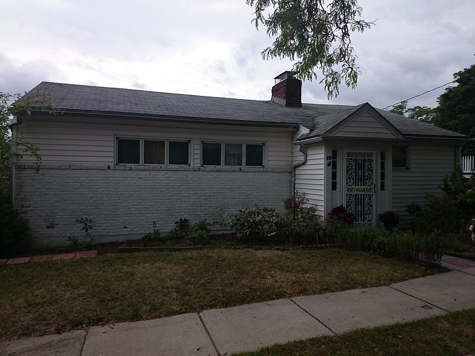 2nd image of 18 Margo Rd