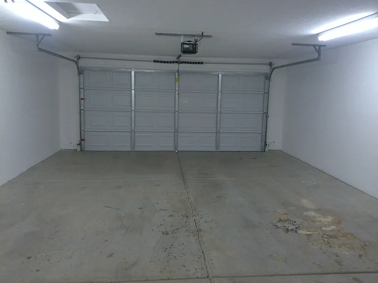 3128 Jamaica Blvd S — Photo 22