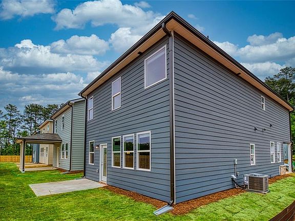 3rd image of 662 Ellis Spring Way