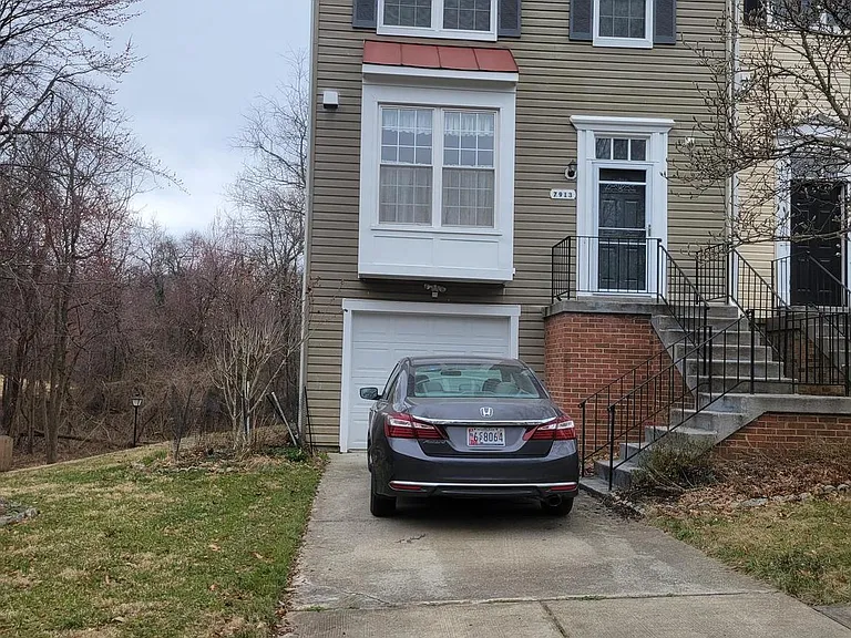 7913 Brooks Pl — Photo 3