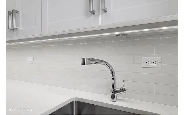 Rented by Douglas Elliman | media 25