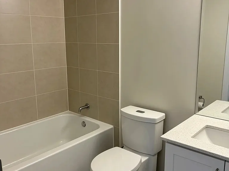 9085 Jane St #1703 — Photo 10
