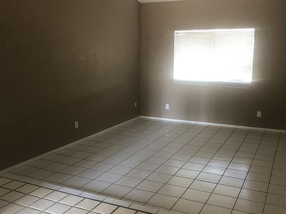 4th image of 5161 N 74th Dr