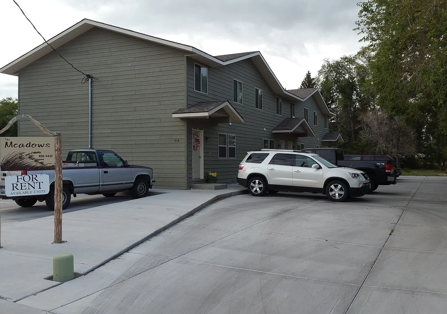 418 W Pershing — Photo 1