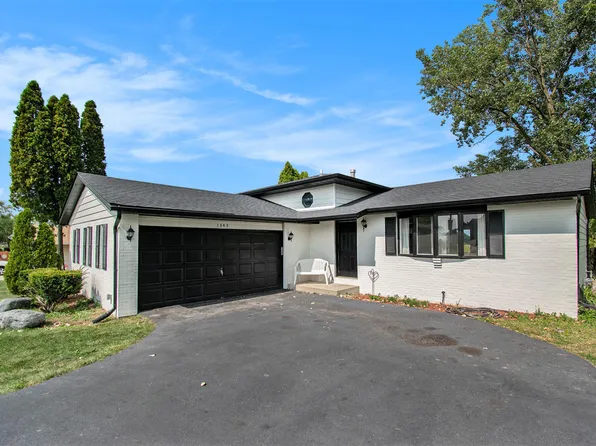 1343 Brandywine Rd, Crown Point, IN 46307