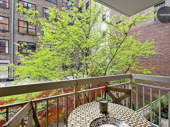 3rd image of 520 W 23rd St APT 3A