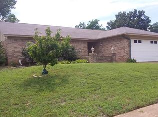2803 Spicebush Ln, Euless, TX 76039
