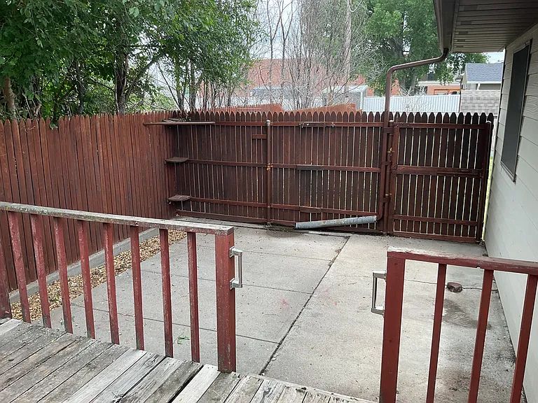 203-205 S Paxton Ave — Photo 5