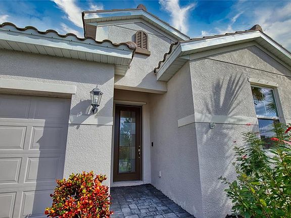 3rd image of 236 Daylily Blvd