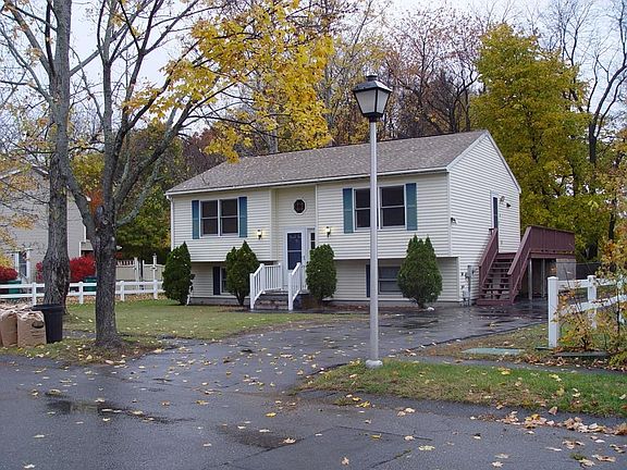2nd image of 57 Shawna St