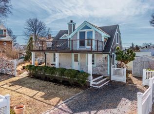 4 Smith St, Newbury, MA 01951