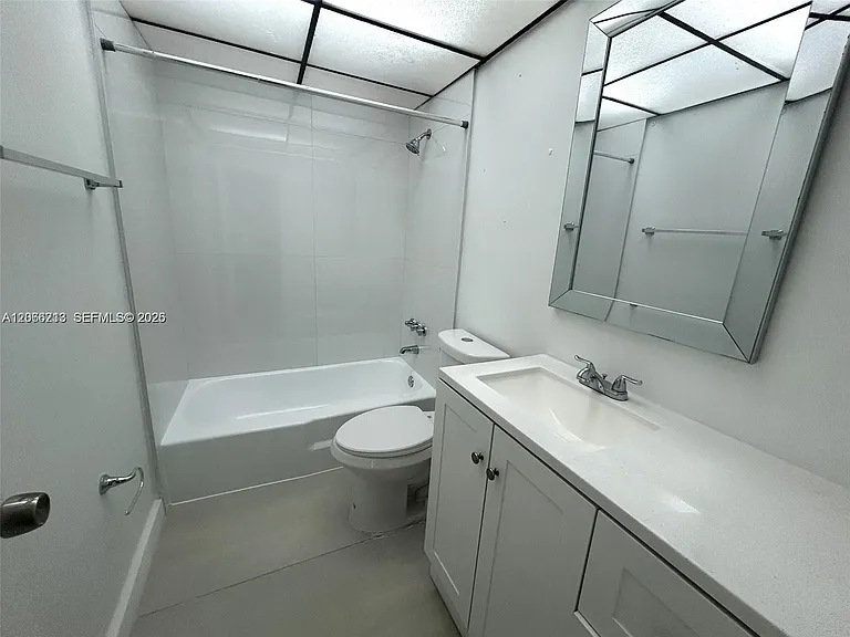 1225 NE 124th St #28A — Photo 8
