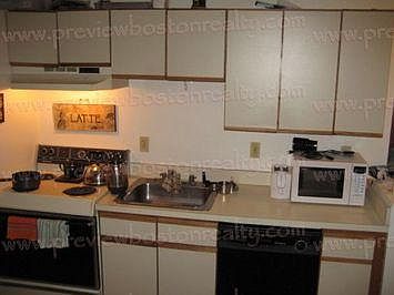 2nd image of 1423 Commonwealth Ave #154