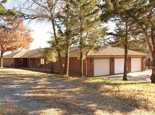 11 1000th Oaks, Enid, OK 73703