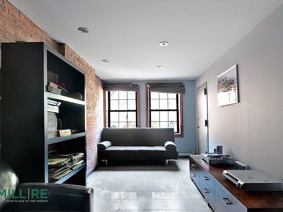 5th image of 1032 49th Ave APT 1L