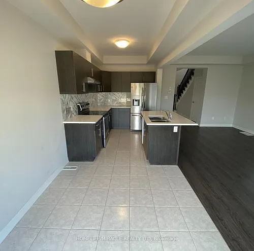 57 Sycamore St Photo 1