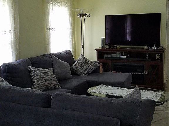 4th image of 1326 Morton Dr