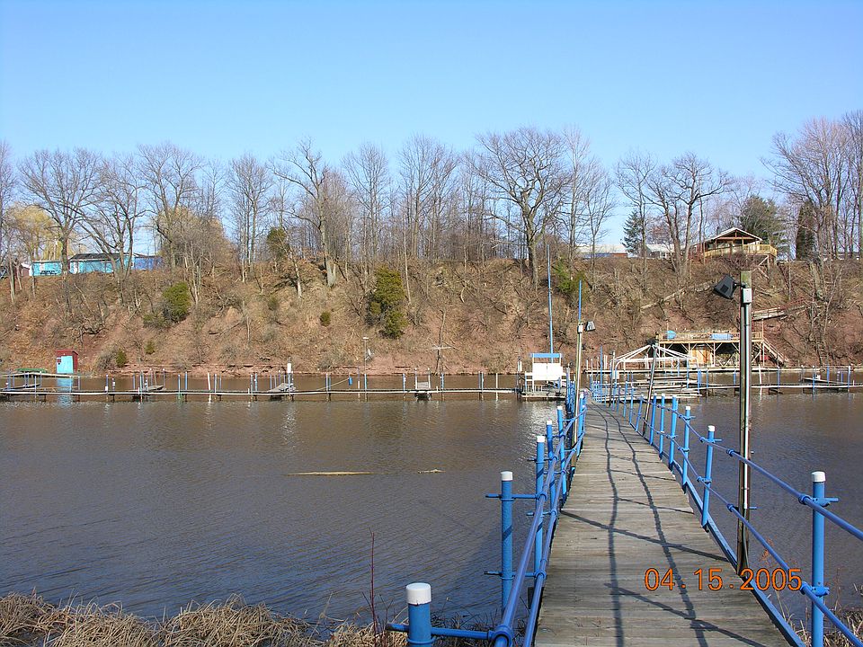 2nd image of 80 Hui F Rd #F