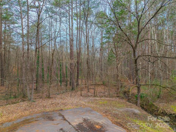 1307 Woodrun Ct, Rock Hill, SC 29732