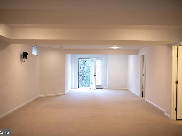 18061 Camdenhurst Dr — Photo 26