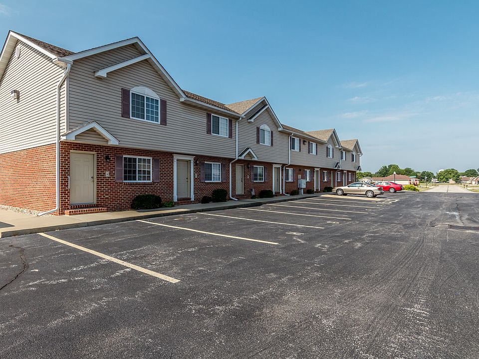 1st image of 740 Fountain View Dr APT F