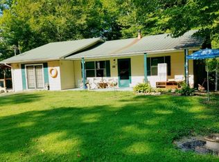 299 Ferrell Ln, Byrdstown, TN 38549