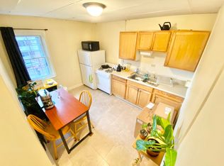 202-206 S Winooski Ave #2, Burlington, VT 05401